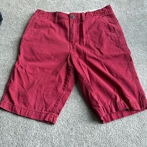 American Eagle men’s red long board shorts Size 30